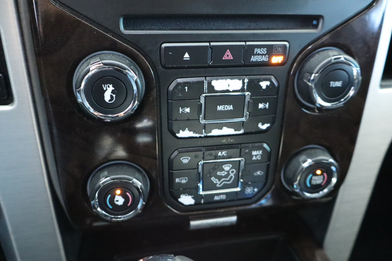 Ford F-150 4WD SuperCrew 145" Platinum 2014