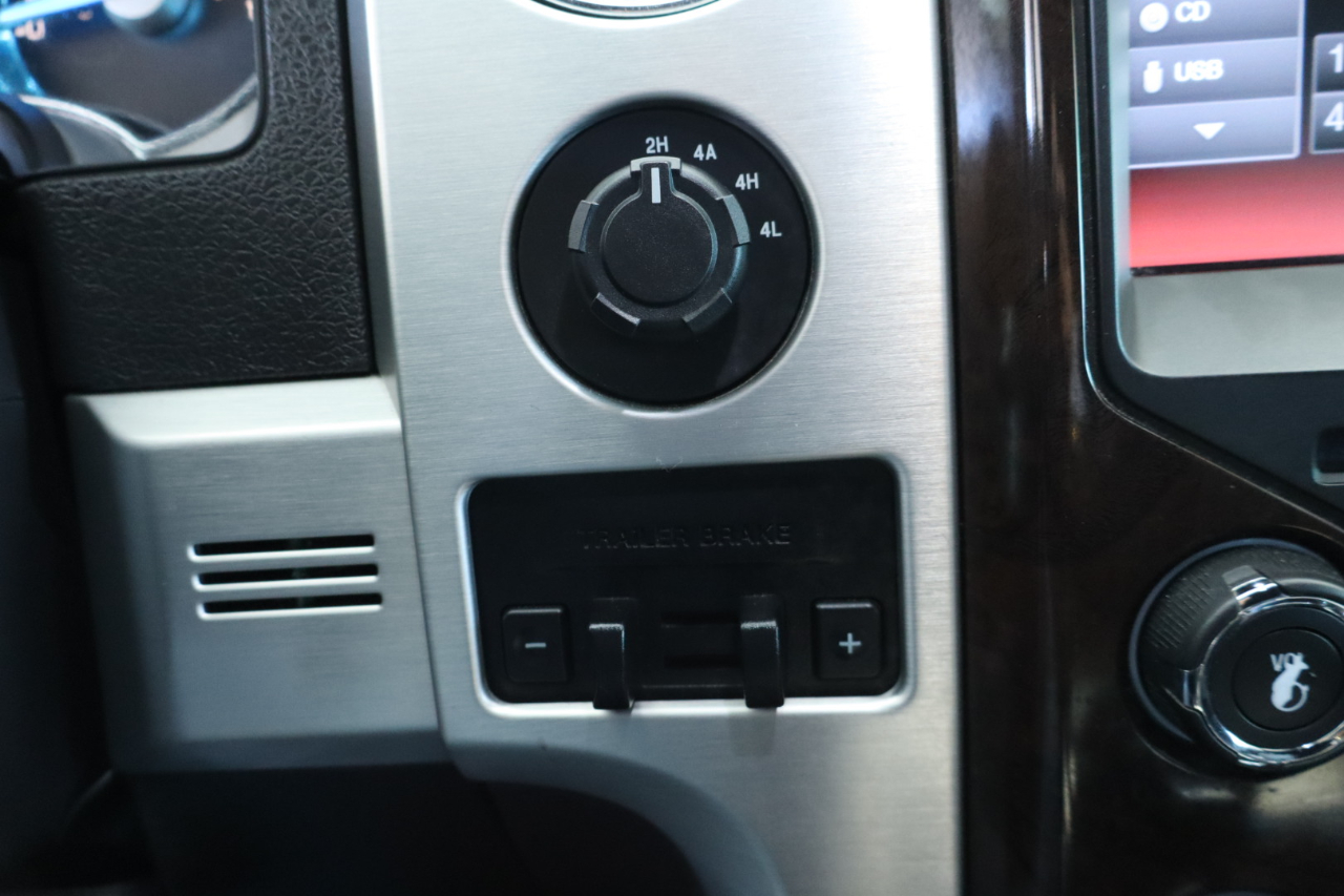 Ford F-150 4WD SuperCrew 145" Platinum 2014