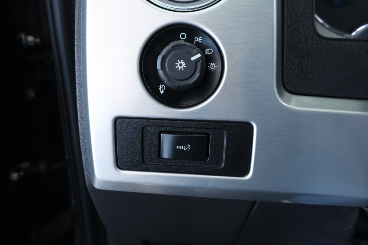 Ford F-150 4WD SuperCrew 145" Platinum 2014