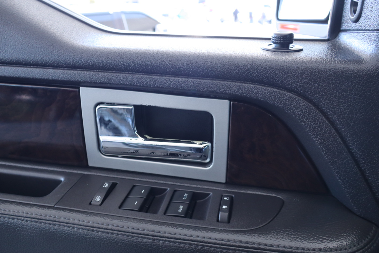 Ford F-150 4WD SuperCrew 145" Platinum 2014