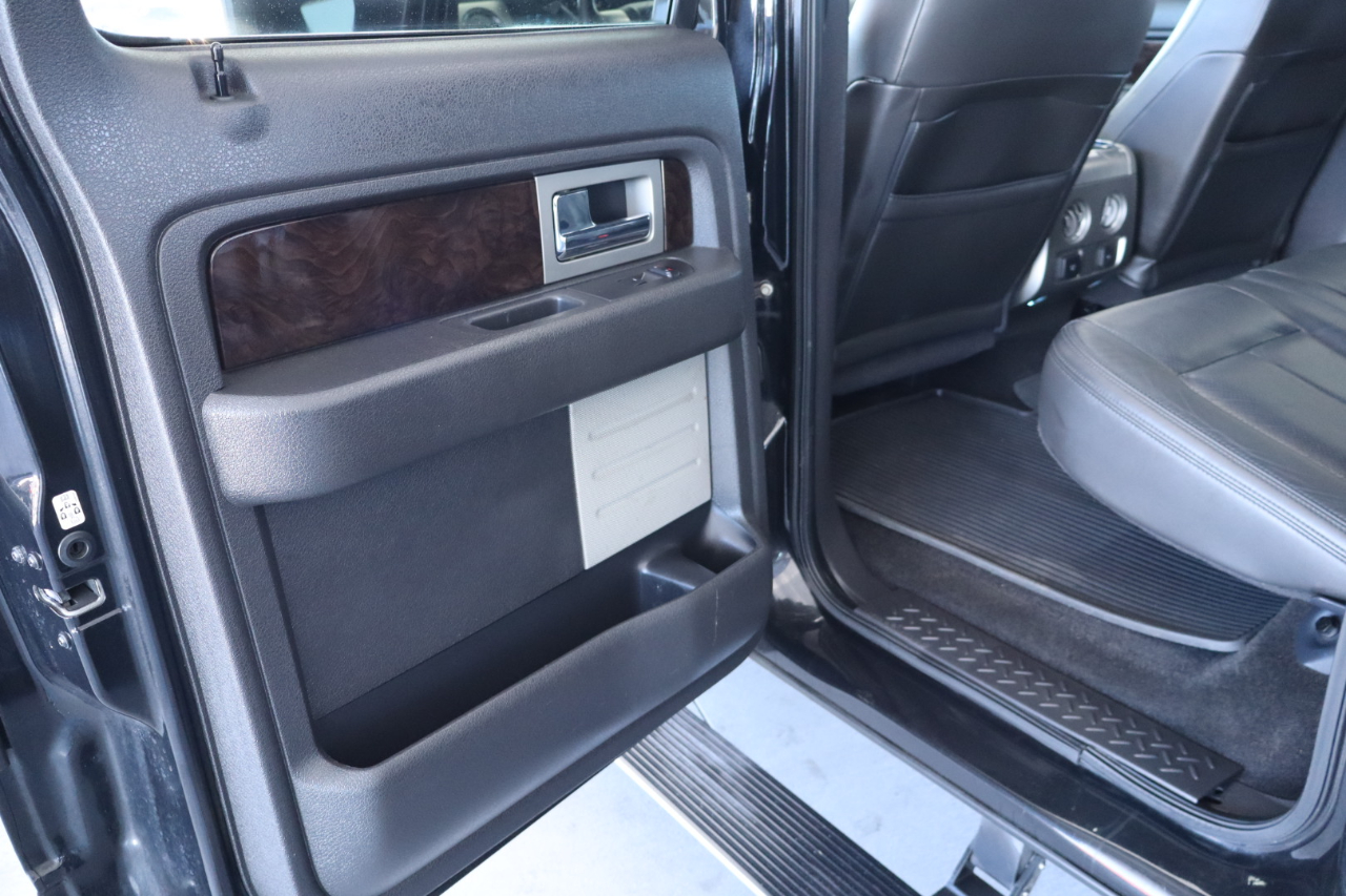 Ford F-150 4WD SuperCrew 145" Platinum 2014