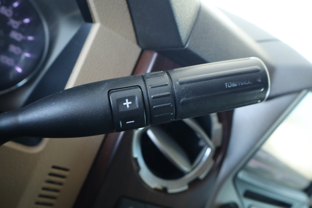 Ford Super Duty F-350 SRW 4WD Crew Cab 156" King Ranch 2013