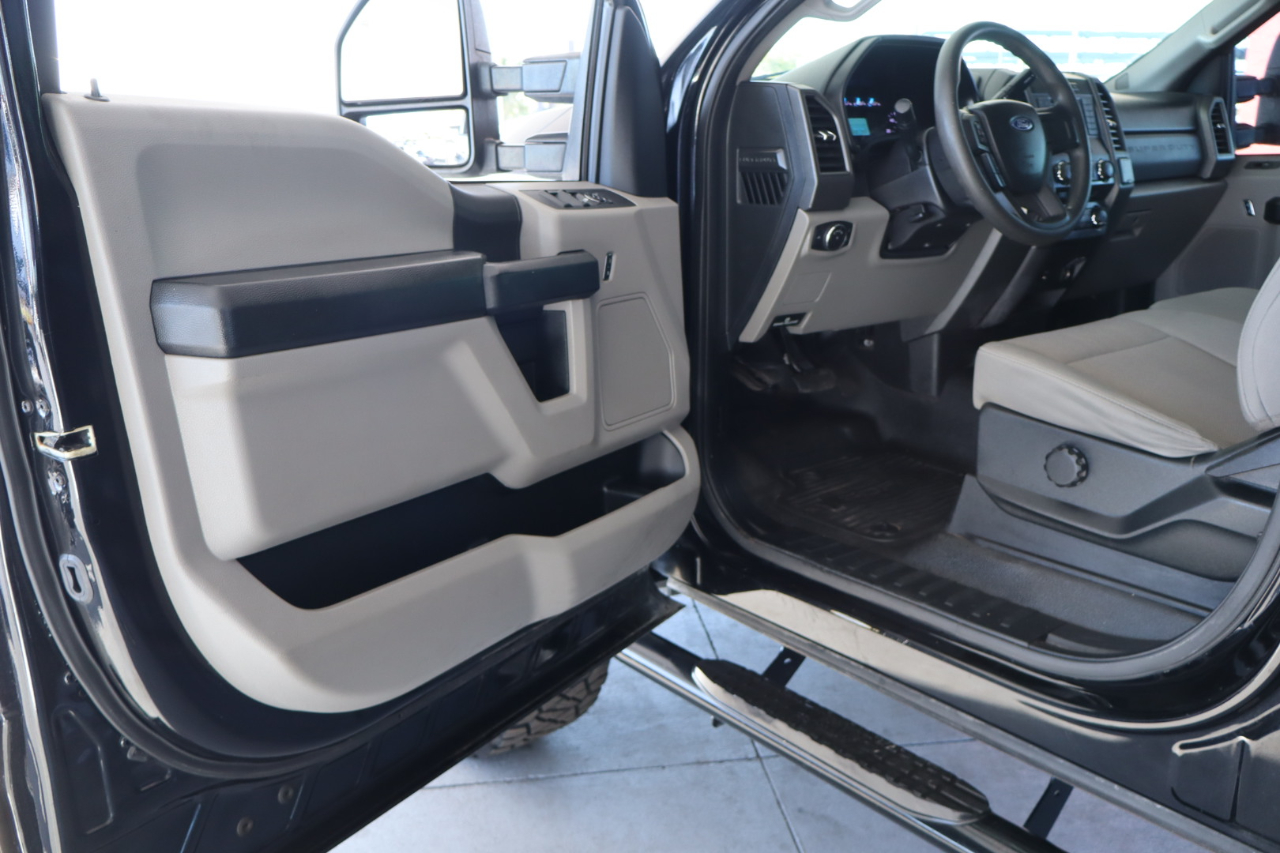 Ford Super Duty F-250 SRW 4WD SuperCab 158" XL 2017