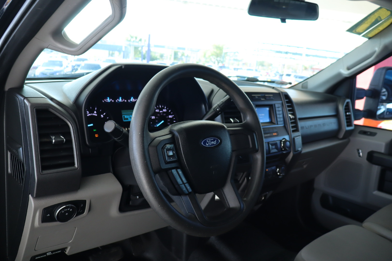 Ford Super Duty F-250 SRW 4WD SuperCab 158" XL 2017