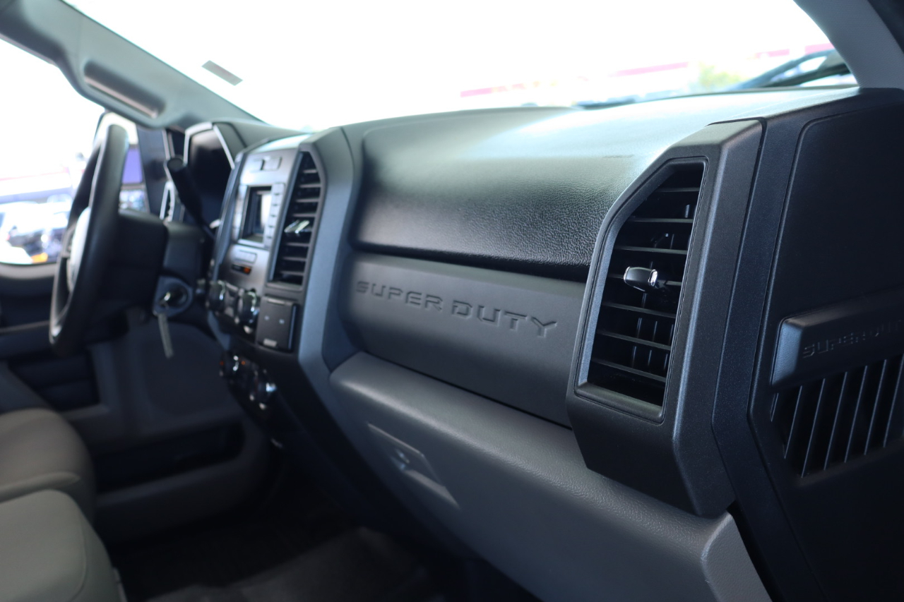 Ford Super Duty F-250 SRW 4WD SuperCab 158" XL 2017