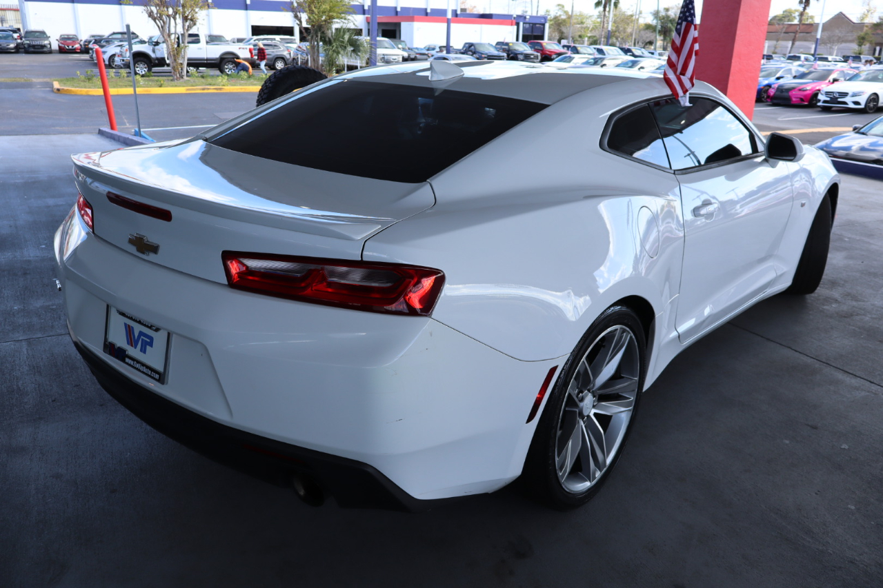 Chevrolet Camaro 2dr Cpe 1LT 2018