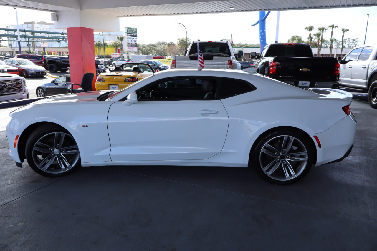 Chevrolet Camaro 2dr Cpe 1LT 2018