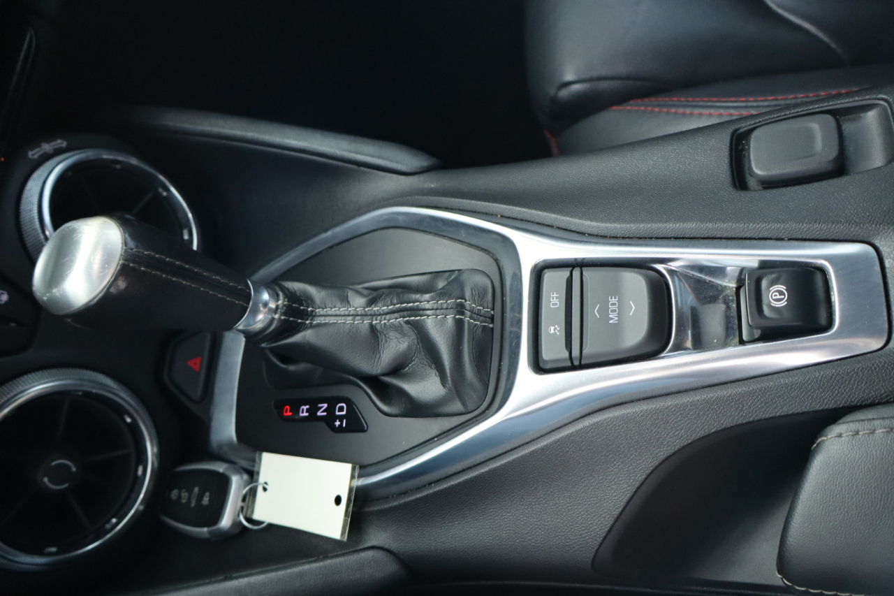 Chevrolet Camaro 2dr Cpe 1LT 2018