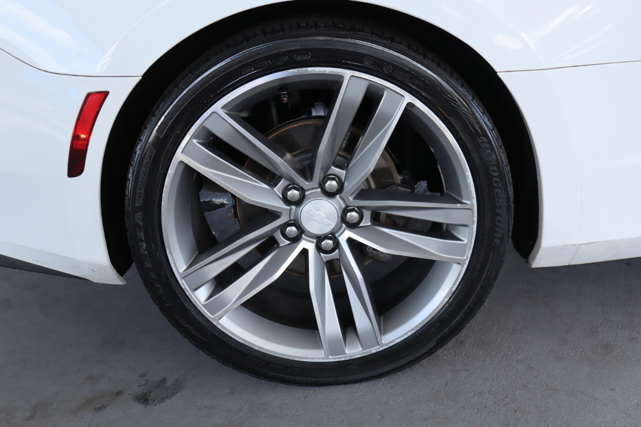 Chevrolet Camaro 2dr Cpe 1LT 2018