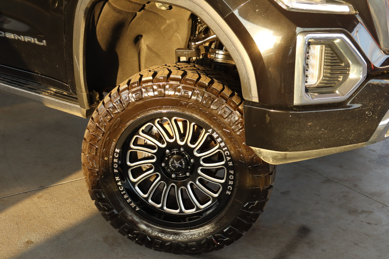 GMC Sierra 1500 4WD Crew Cab 147" Denali 2020