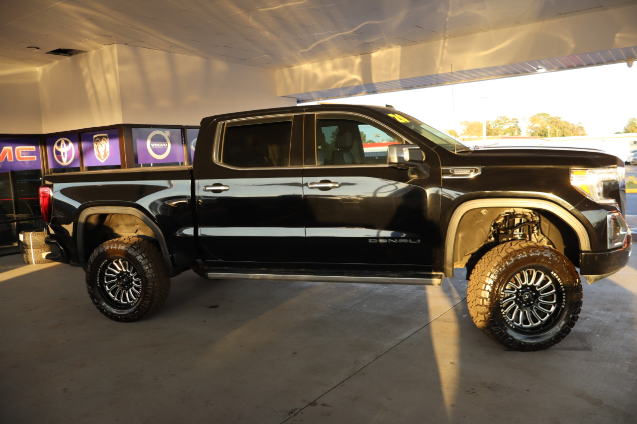 GMC Sierra 1500 4WD Crew Cab 147" Denali 2020