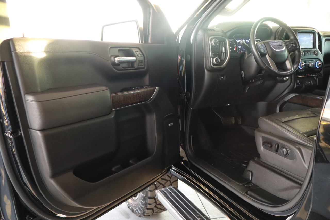 GMC Sierra 1500 4WD Crew Cab 147" Denali 2020