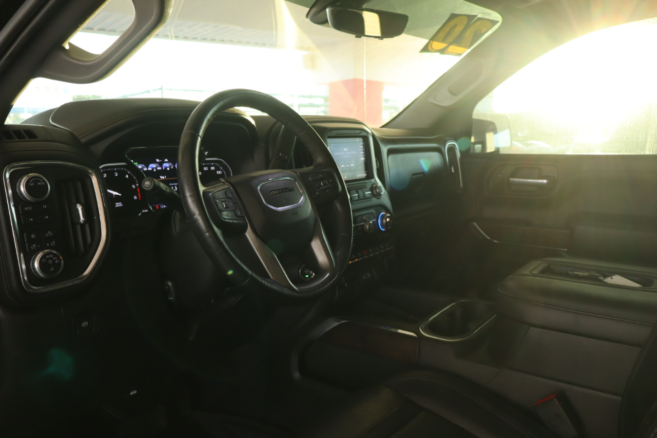 GMC Sierra 1500 4WD Crew Cab 147" Denali 2020