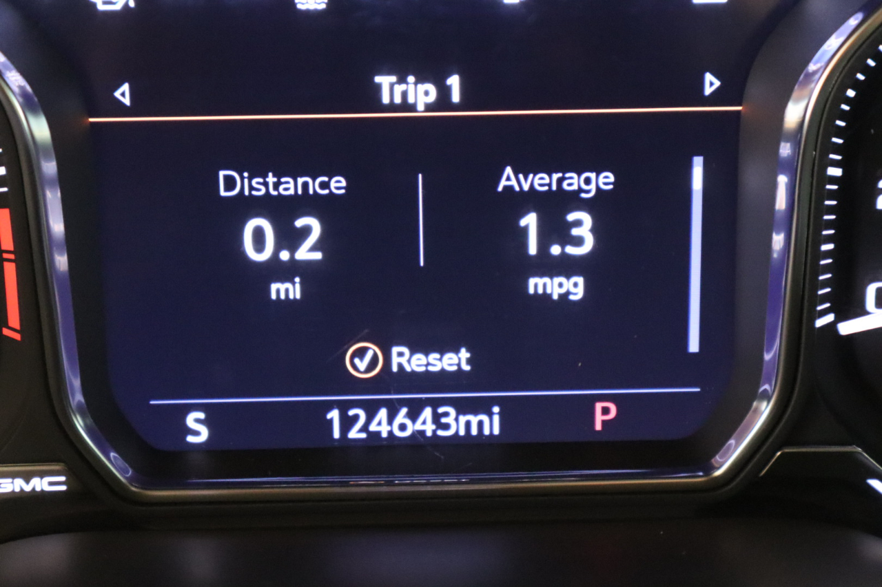 GMC Sierra 1500 4WD Crew Cab 147" Denali 2020