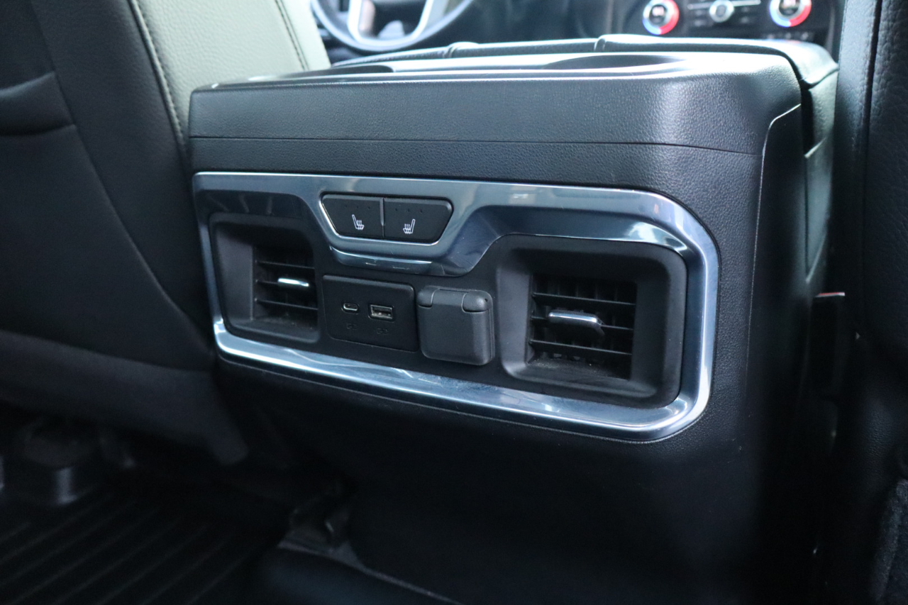 GMC Sierra 1500 4WD Crew Cab 147" Denali 2020