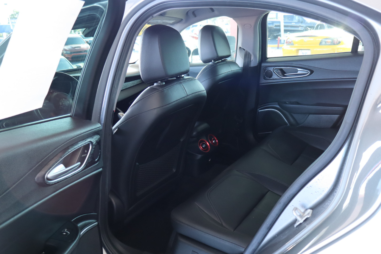 Alfa Romeo Giulia RWD 2020