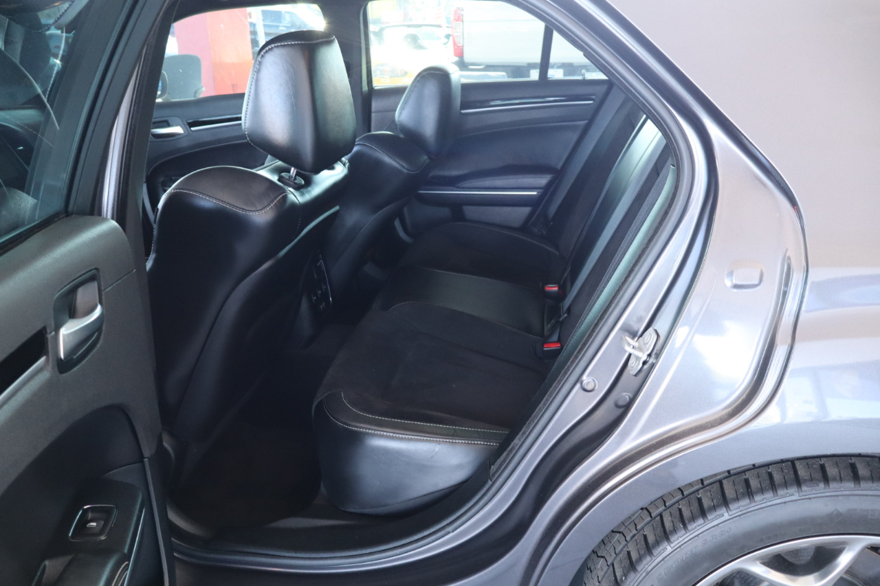 Chrysler 300 300S RWD 2018