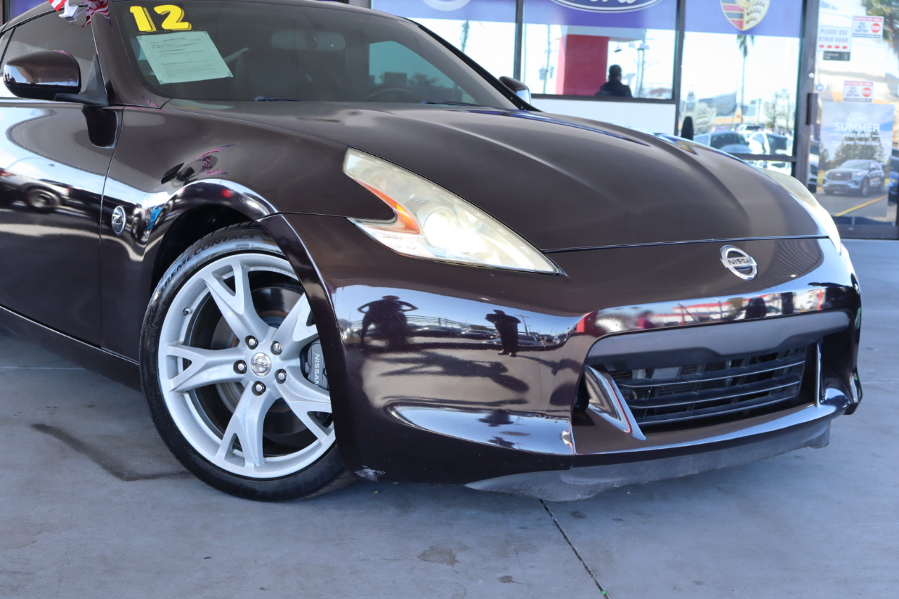 Nissan 370Z 2dr Cpe Auto Touring 2012