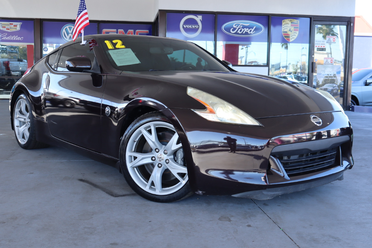 Nissan 370Z 2dr Cpe Auto Touring 2012