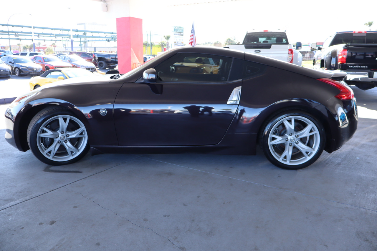 Nissan 370Z 2dr Cpe Auto Touring 2012