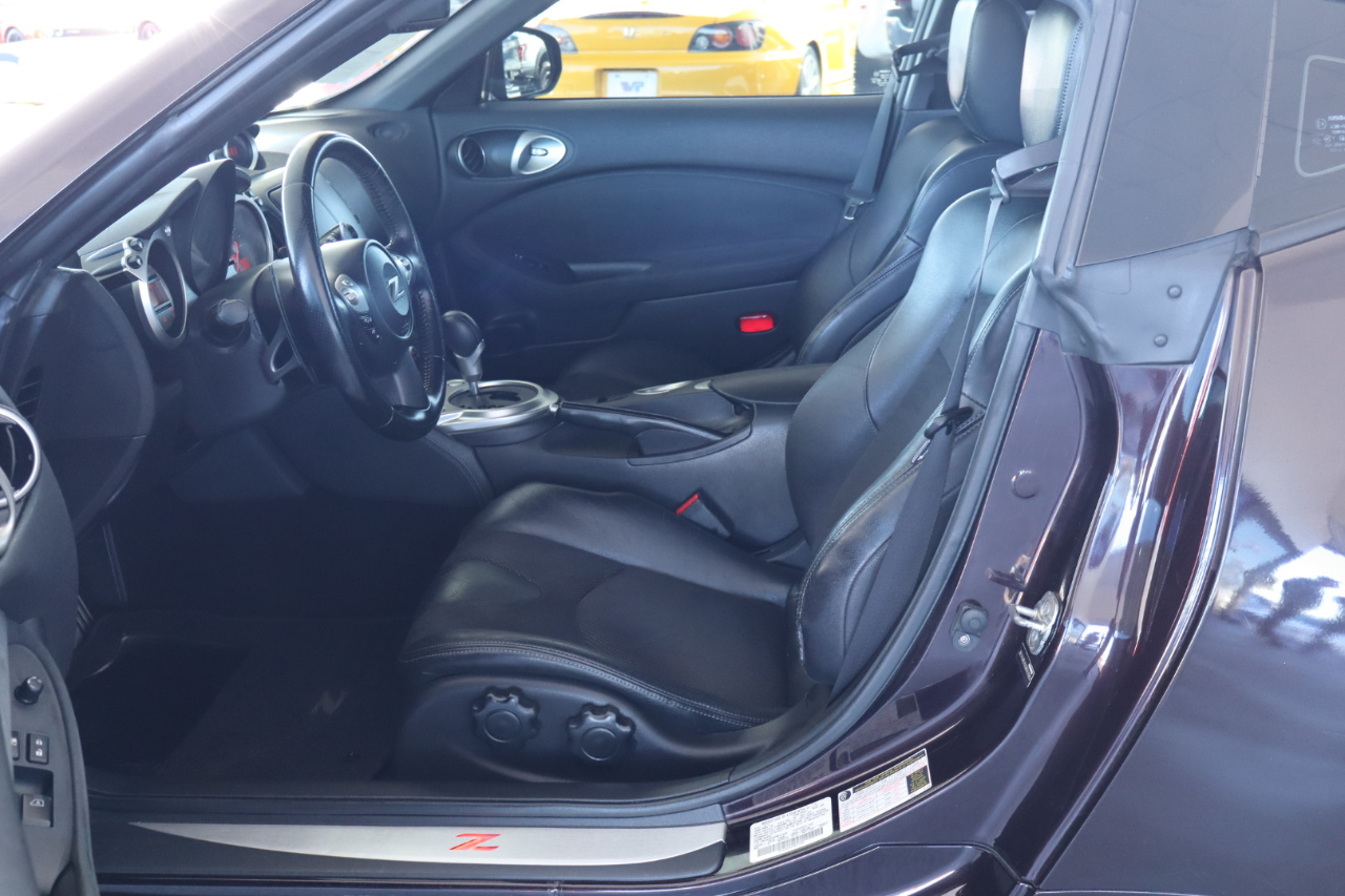 Nissan 370Z 2dr Cpe Auto Touring 2012