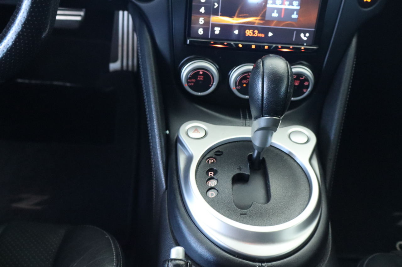 Nissan 370Z 2dr Cpe Auto Touring 2012