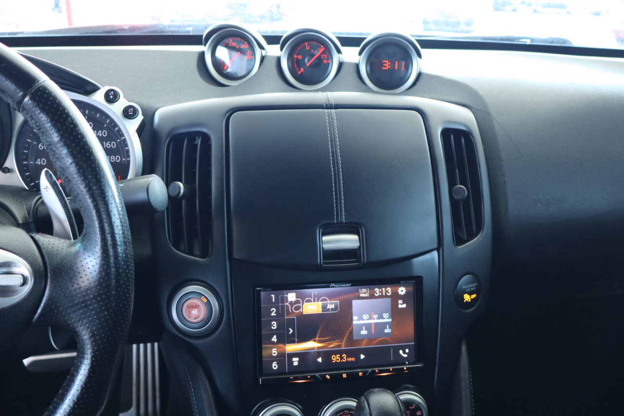 Nissan 370Z 2dr Cpe Auto Touring 2012