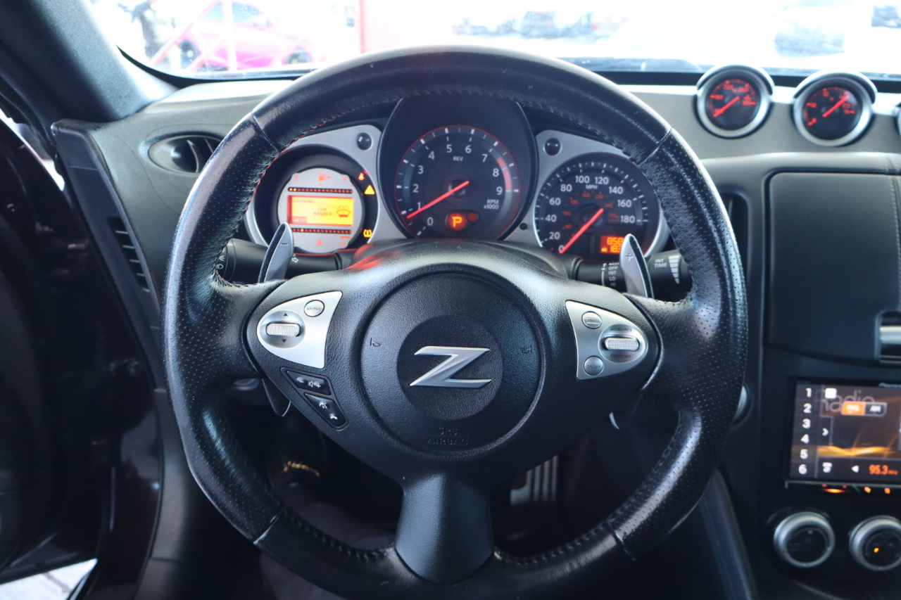 Nissan 370Z 2dr Cpe Auto Touring 2012