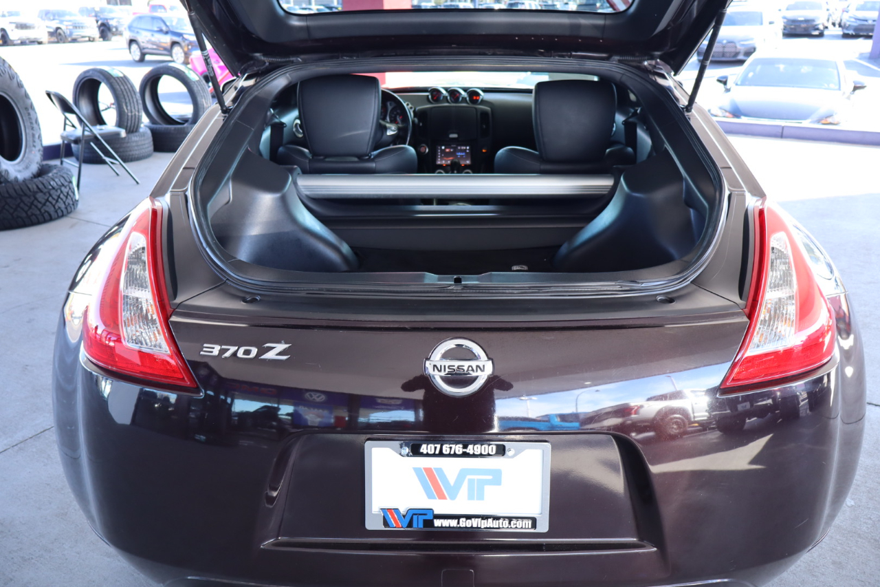 Nissan 370Z 2dr Cpe Auto Touring 2012