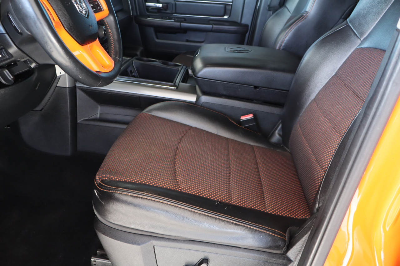 RAM 1500 2WD Crew Cab 140.5" Sport 2015