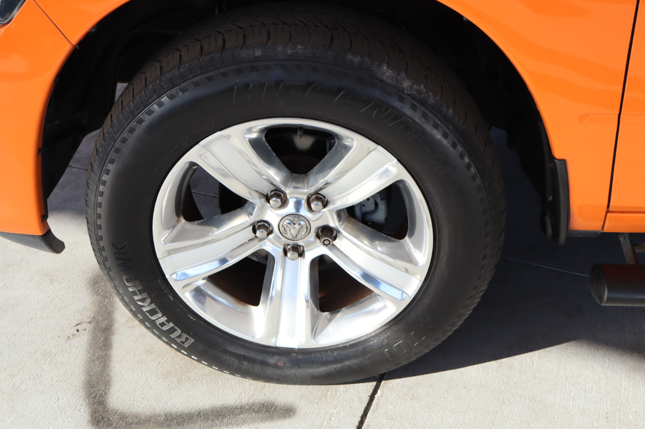 RAM 1500 2WD Crew Cab 140.5" Sport 2015