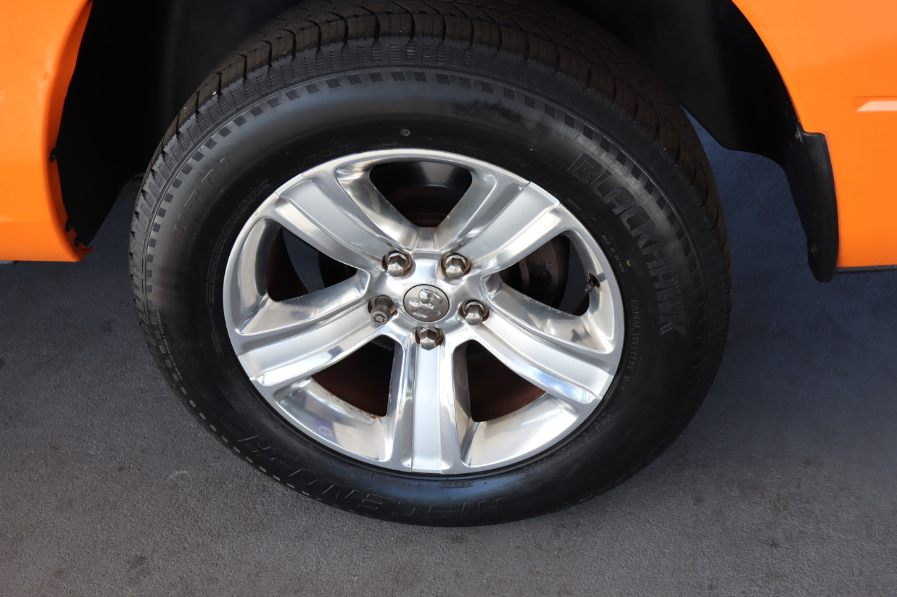 RAM 1500 2WD Crew Cab 140.5" Sport 2015