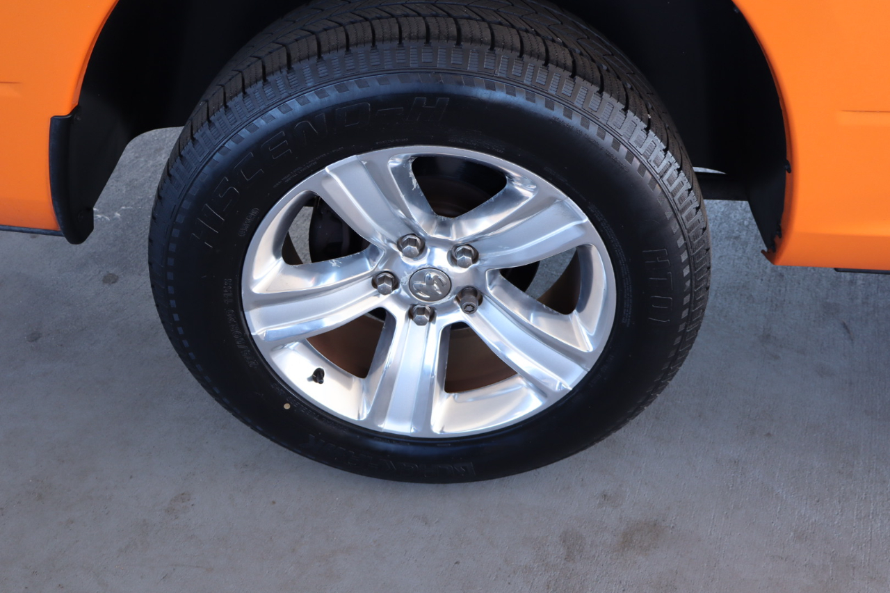 RAM 1500 2WD Crew Cab 140.5" Sport 2015