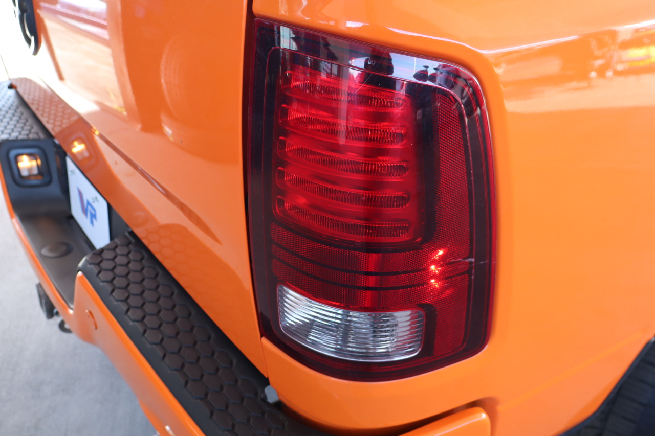 RAM 1500 2WD Crew Cab 140.5" Sport 2015