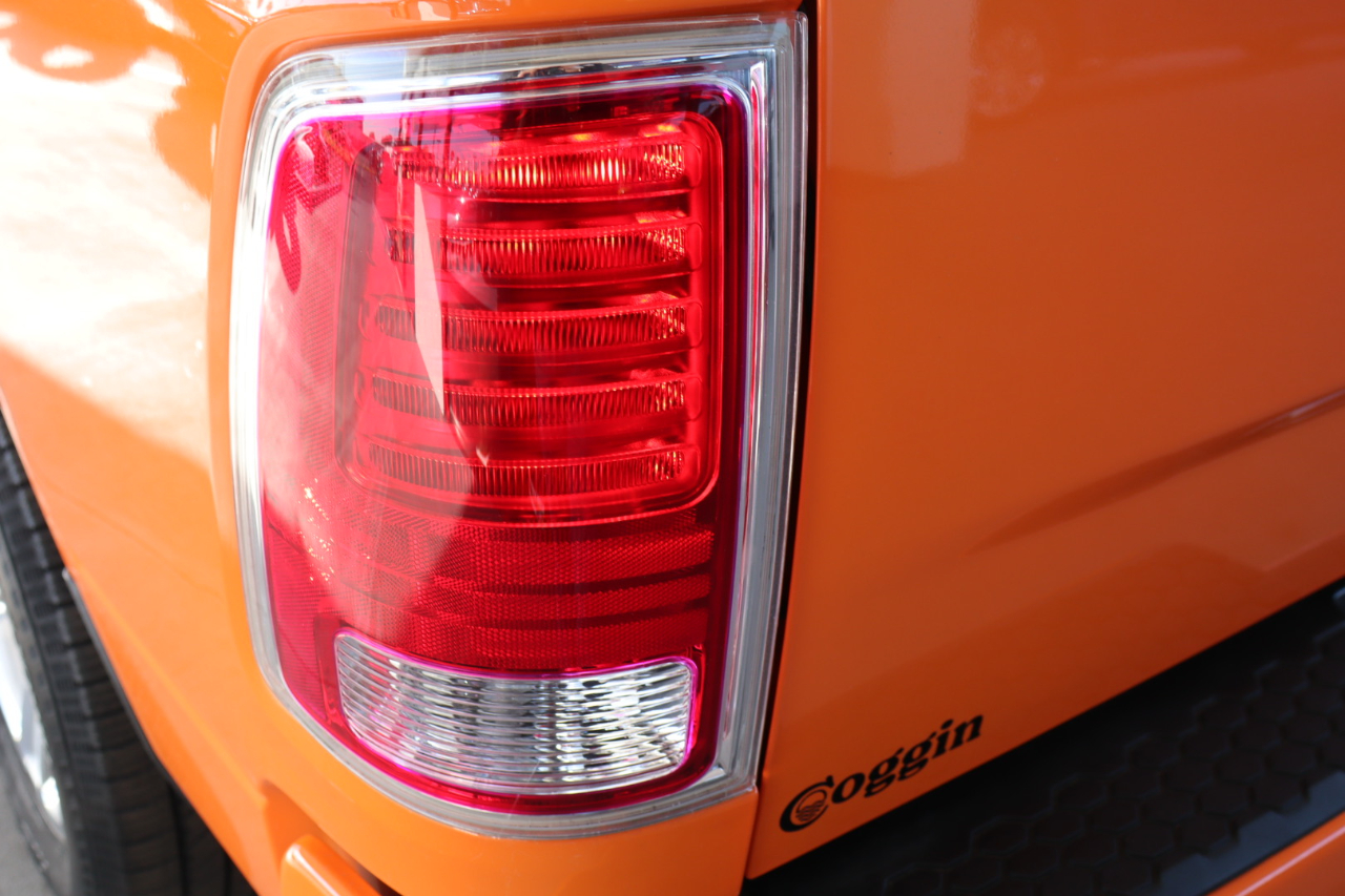 RAM 1500 2WD Crew Cab 140.5" Sport 2015