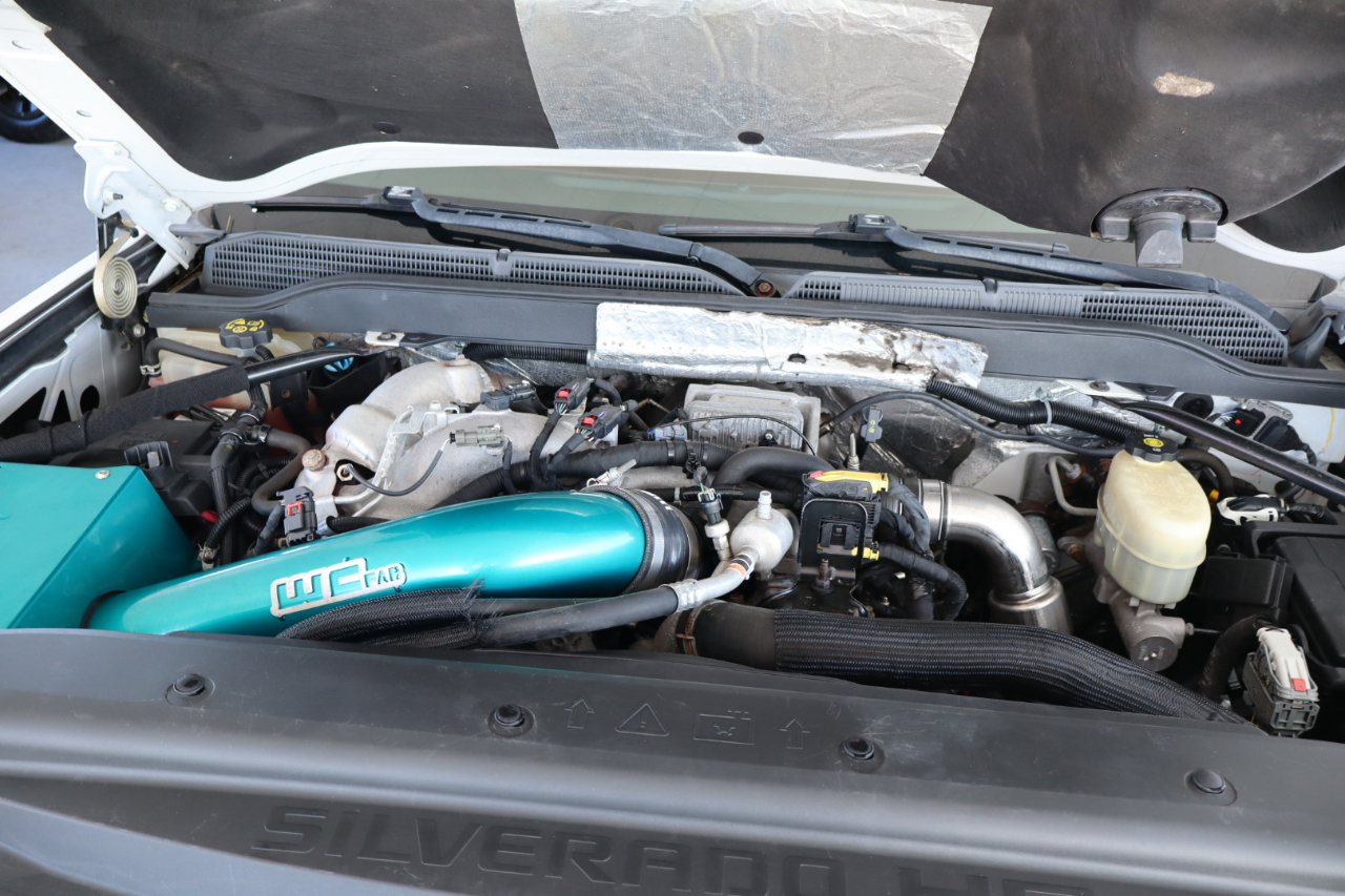 Chevrolet Silverado 2500HD 4WD Crew Cab 153.7" High Country 2017