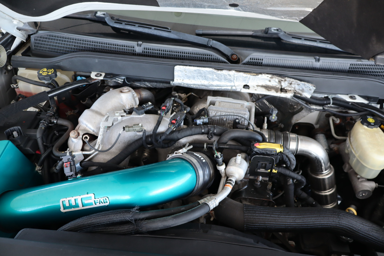 Chevrolet Silverado 2500HD 4WD Crew Cab 153.7" High Country 2017