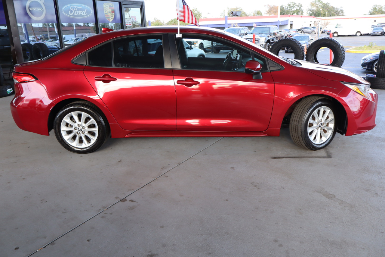 Toyota Corolla LE CVT (Natl) 2022