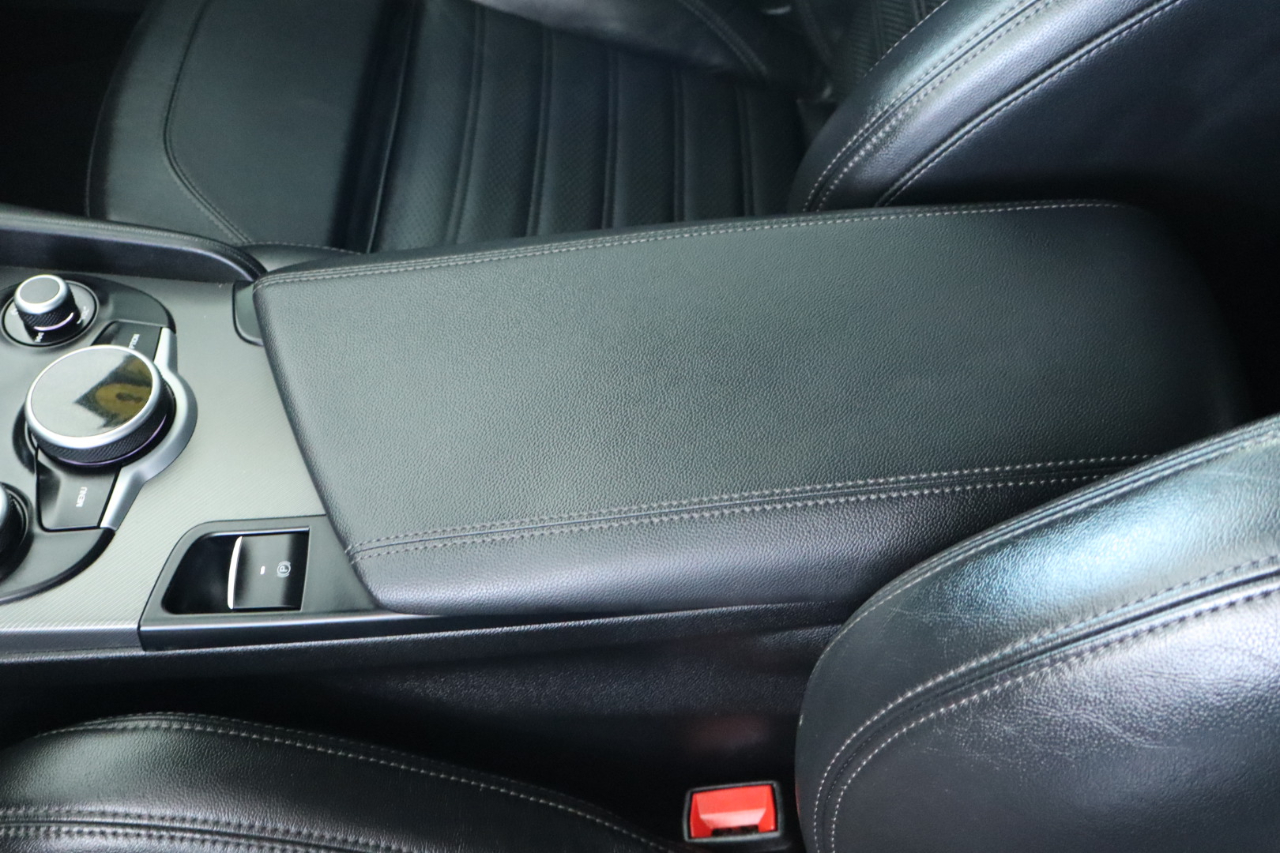 Alfa Romeo Giulia Ti Sport AWD 2018