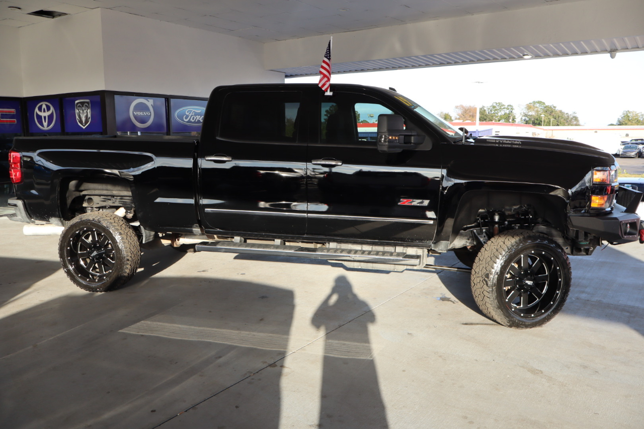 Chevrolet Silverado 2500HD 4WD Crew Cab 153.7" LT 2019