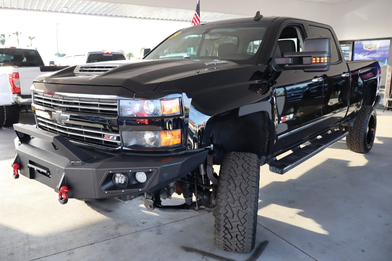 Chevrolet Silverado 2500HD 4WD Crew Cab 153.7" LT 2019