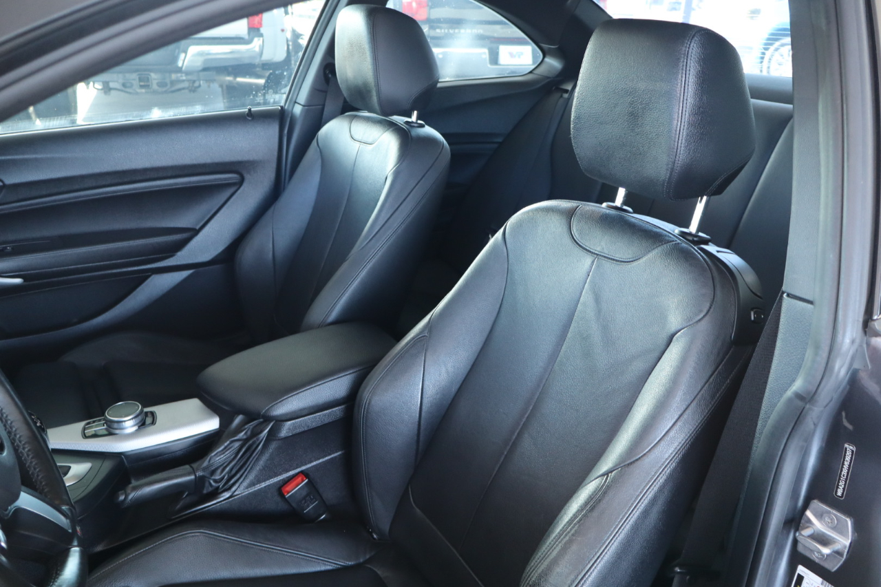 BMW 2 Series M240i Coupe 2017