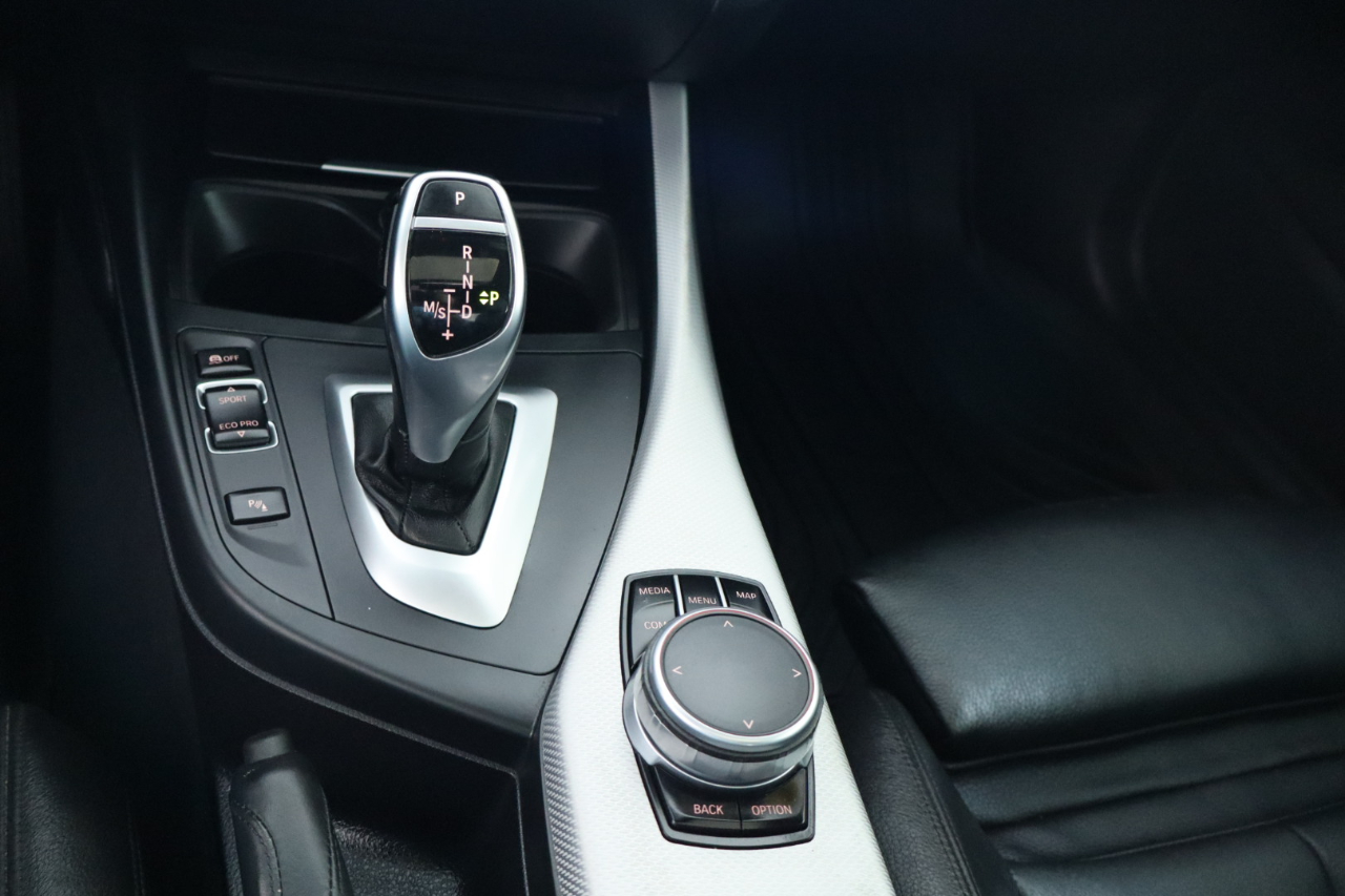 BMW 2 Series M240i Coupe 2017