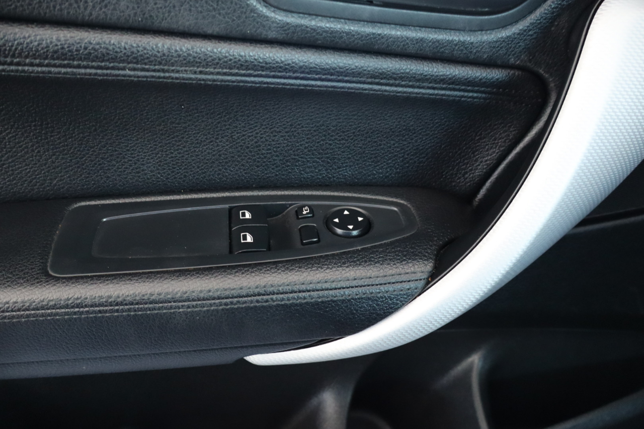 BMW 2 Series M240i Coupe 2017