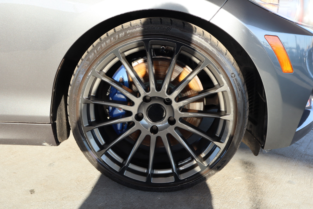 BMW 2 Series M240i Coupe 2017