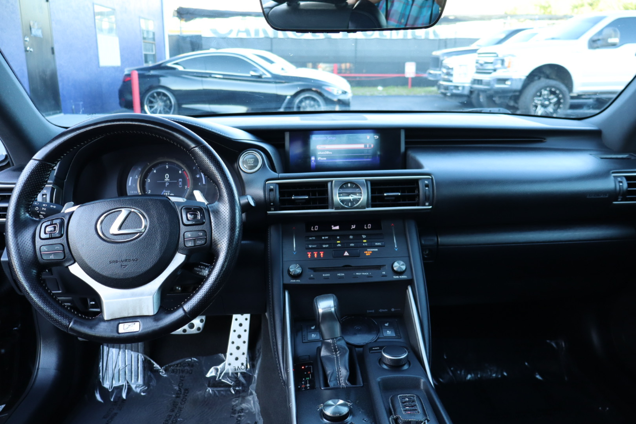 Lexus IS IS 300 F Sport RWD 2020