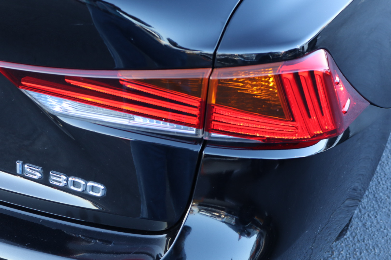 Lexus IS IS 300 F Sport RWD 2020