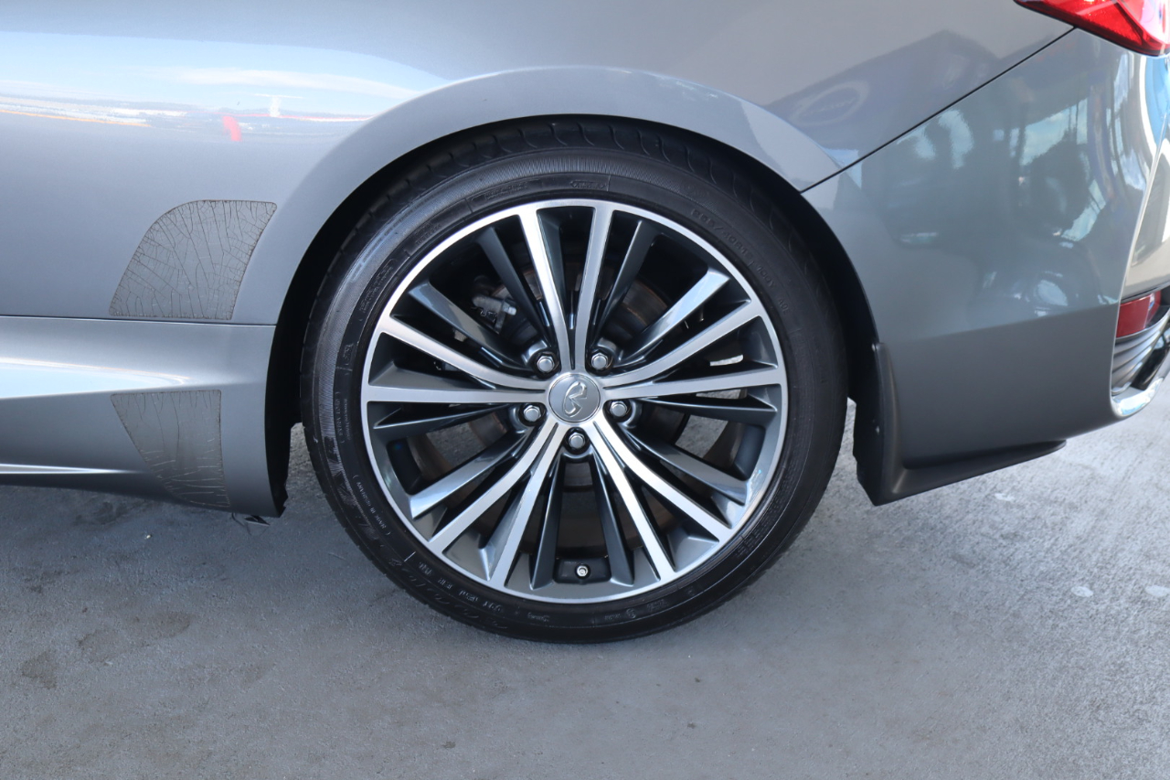 Infiniti Q60 3.0t LUXE RWD 2018