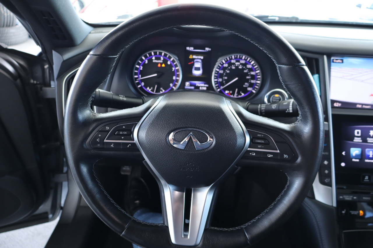 Infiniti Q60 3.0t LUXE RWD 2018
