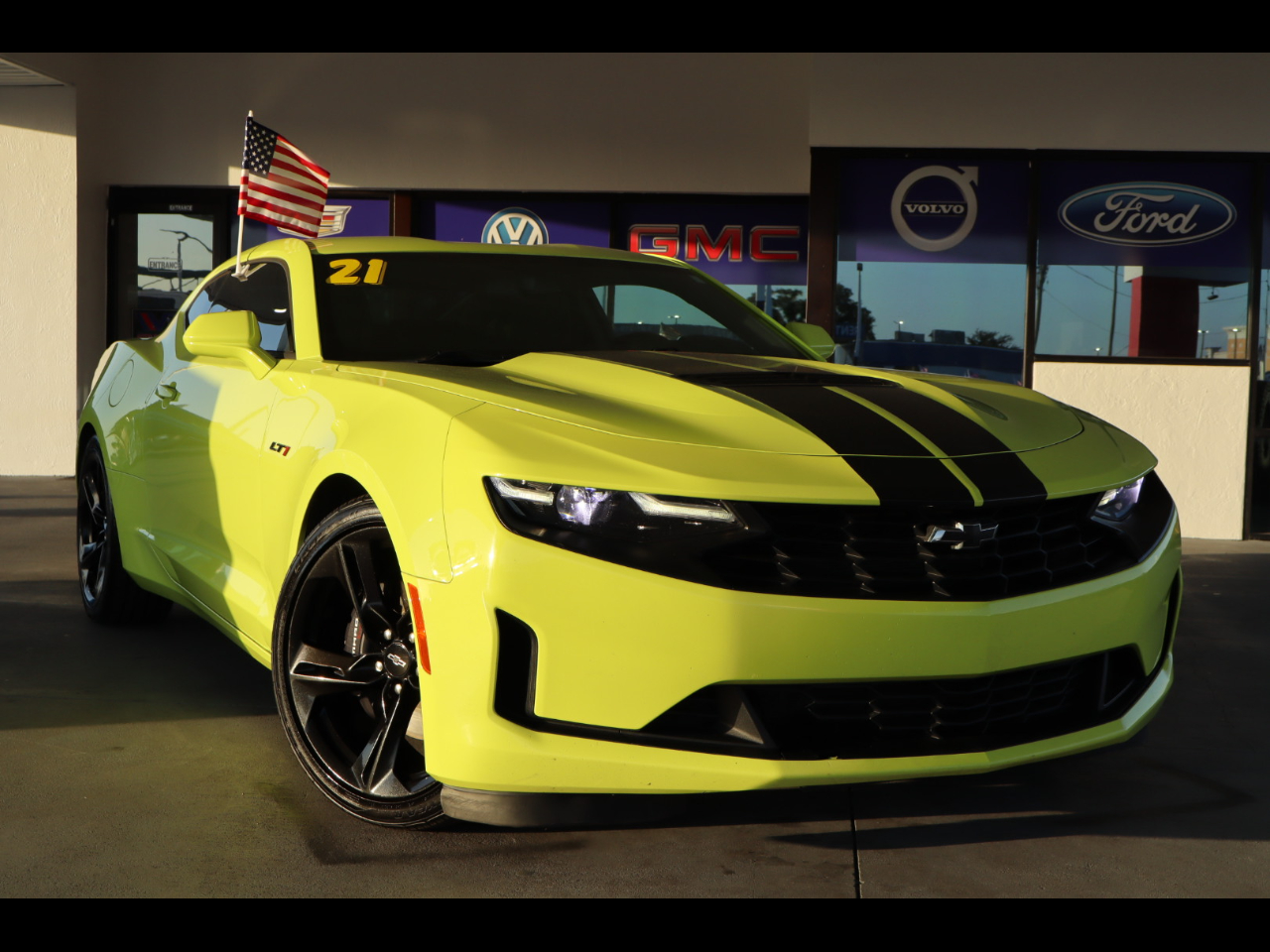 2021 Chevrolet Camaro 2dr Cpe LT1